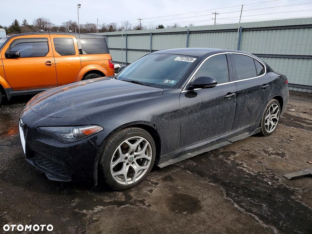 Alfa Romeo Giulia 2.0 Turbo 16V AT8-Q4 Veloce - 24