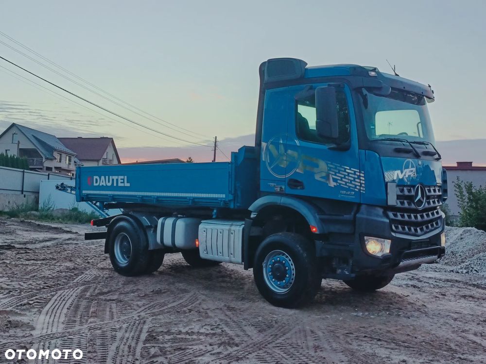 Mercedes-Benz AROCS 1843 4x4 /Resor / Napęd na Wał - 2