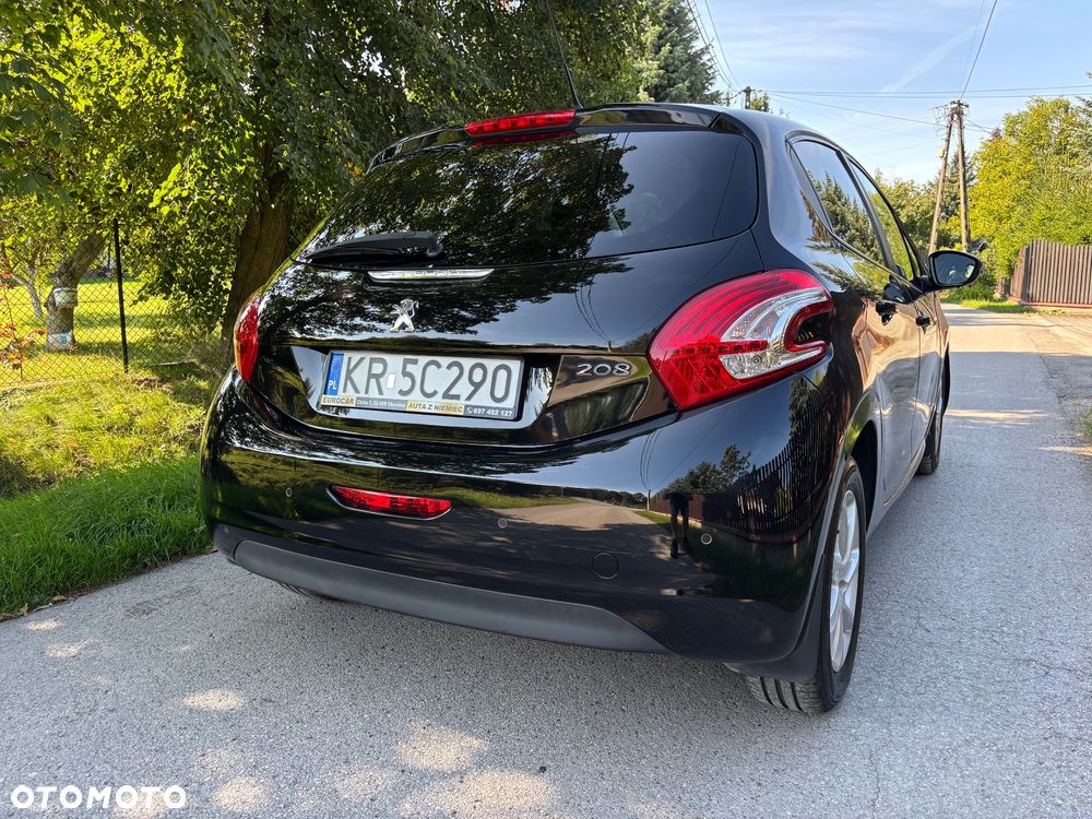 Peugeot 208 1.2 PureTech Style - 9