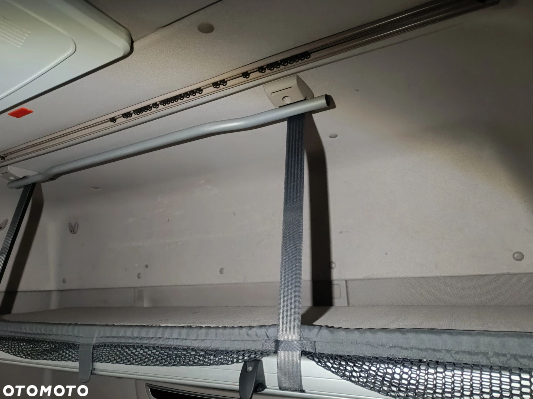 TAPICERKA DACHU ŚCIANA TYLNA DAF XF 106 SPACE CAB LIFT - 3