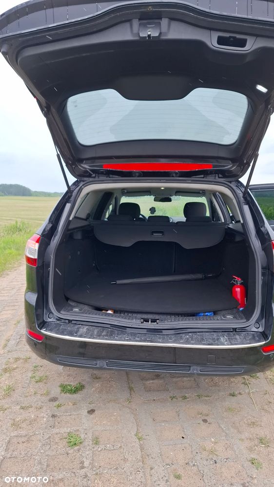 Ford Mondeo 2.0 TDCi Ambiente - 15