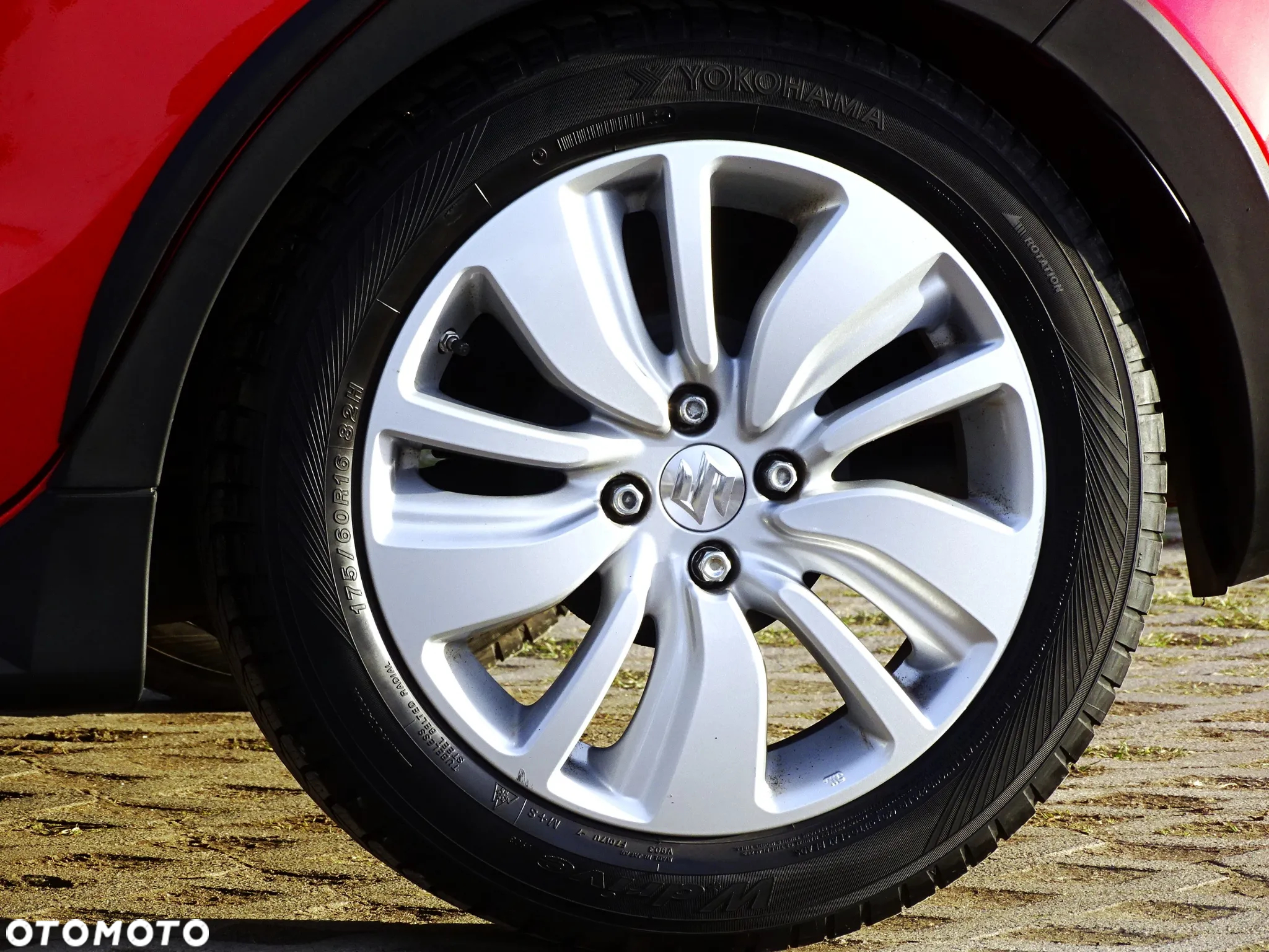 Suzuki Swift 1.2 Premium Plus - 16