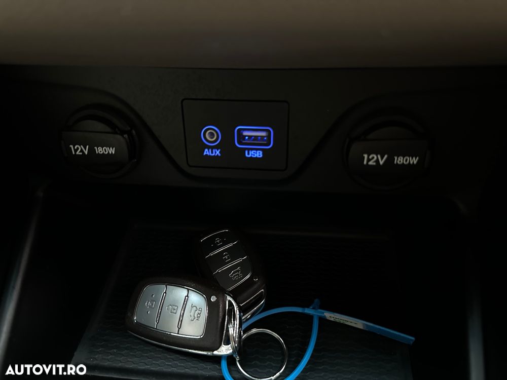 Hyundai Tucson blue 1.7 CRDi 2WD DCT Premium - 39