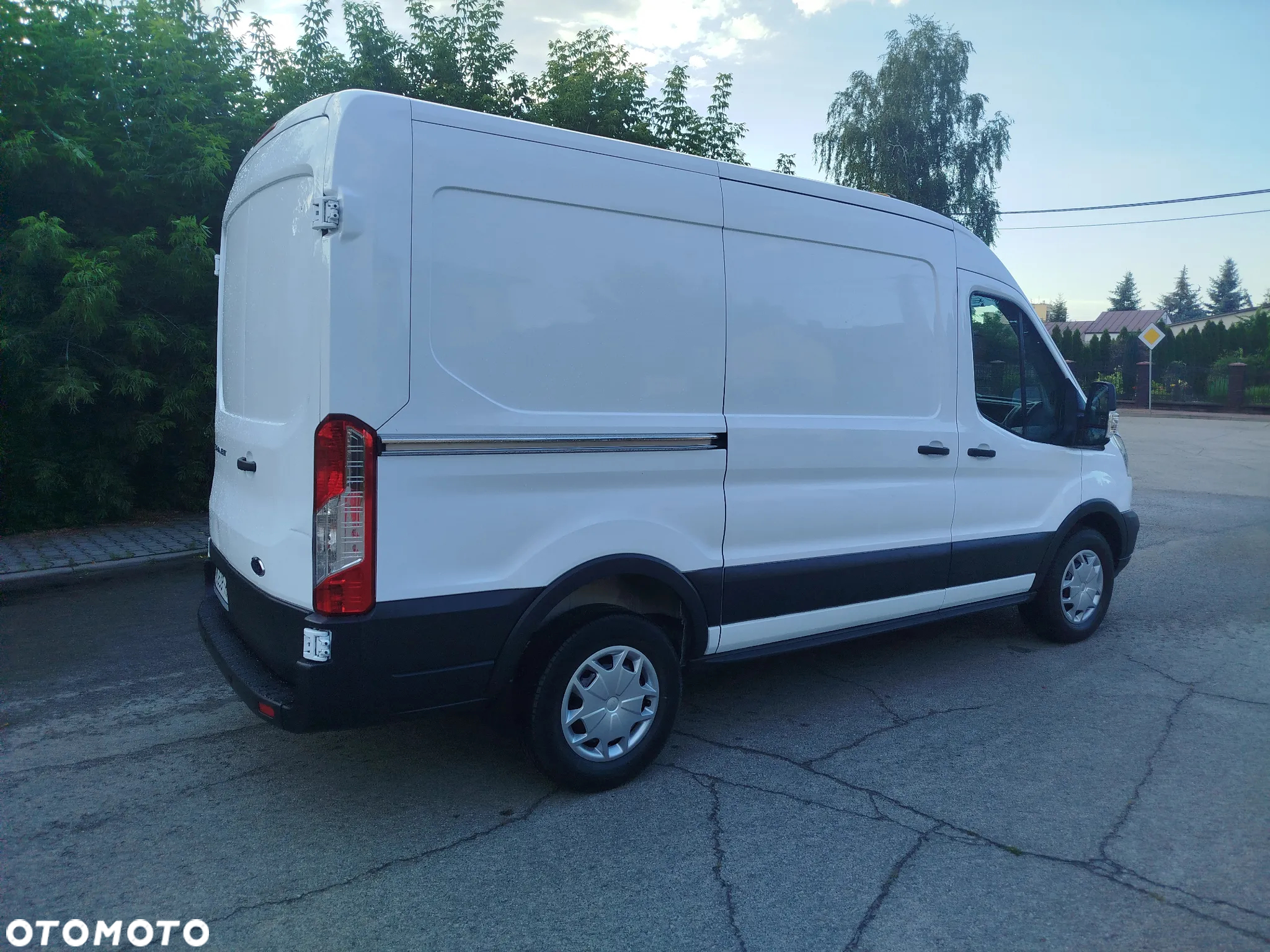 Ford Transit L2H2 ŚREDNIAK KLIMA 2.0TDCI - 8