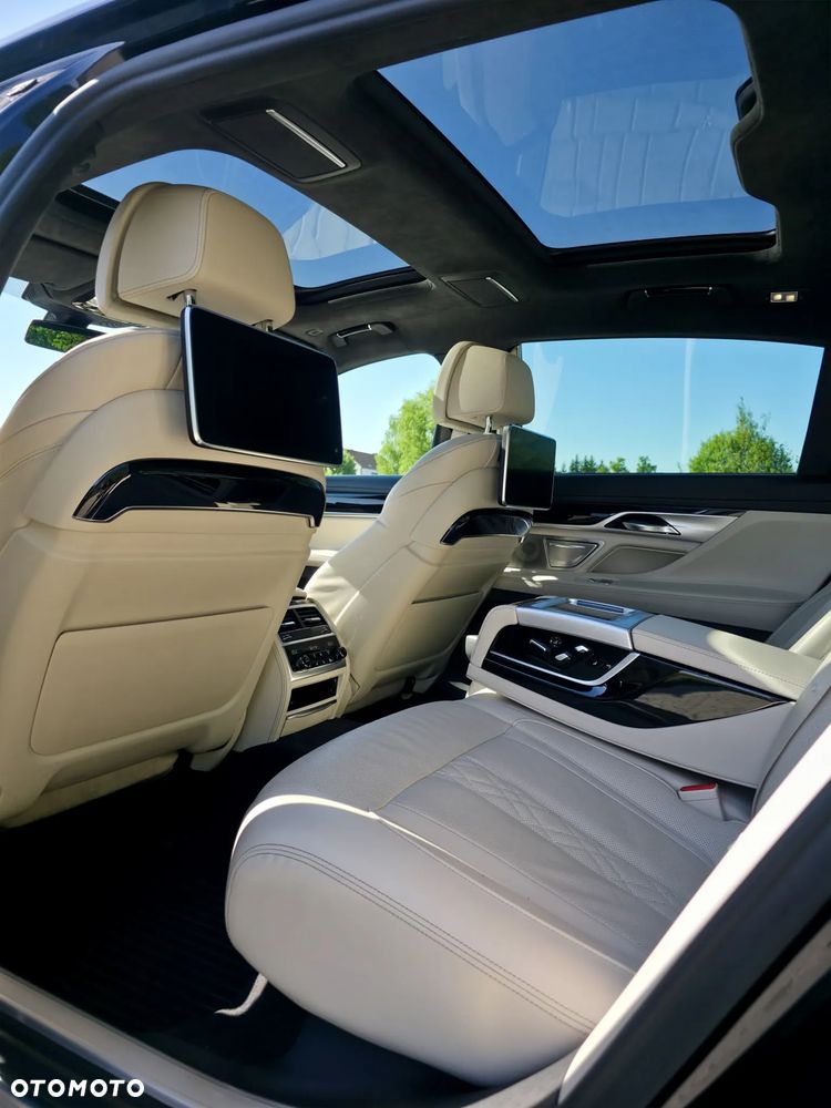BMW Seria 7 750Ld xDrive - 23