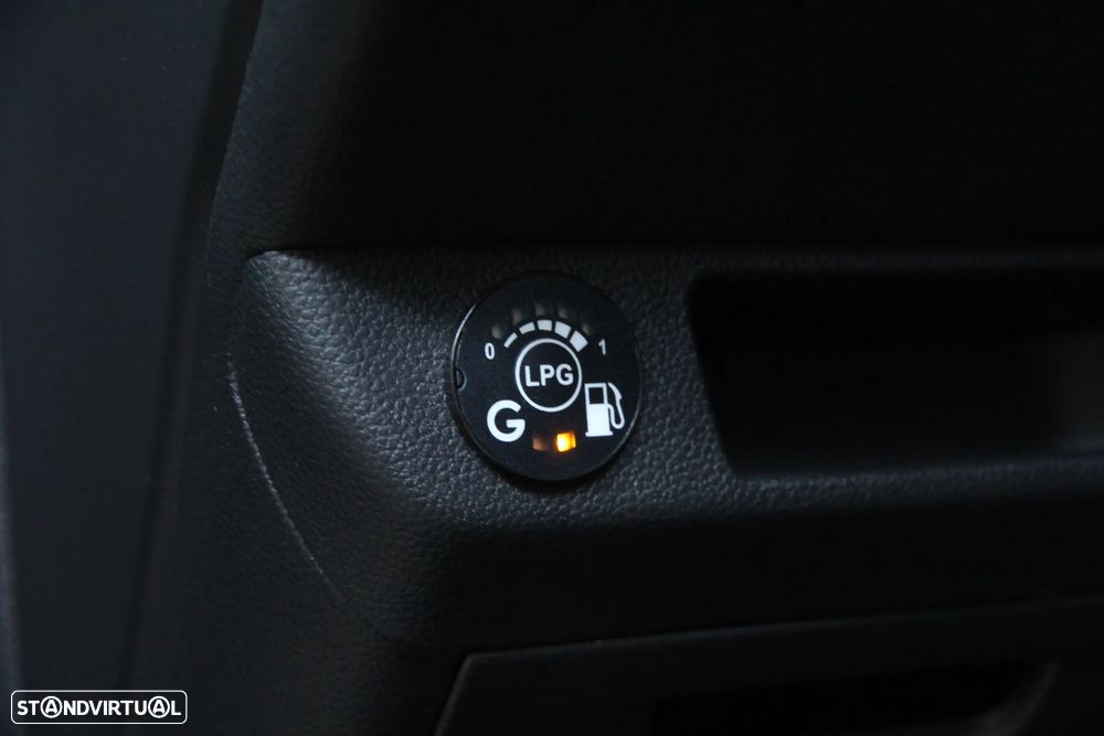 Renault Clio 1.0 TCe Techno Bi-Fuel - 13