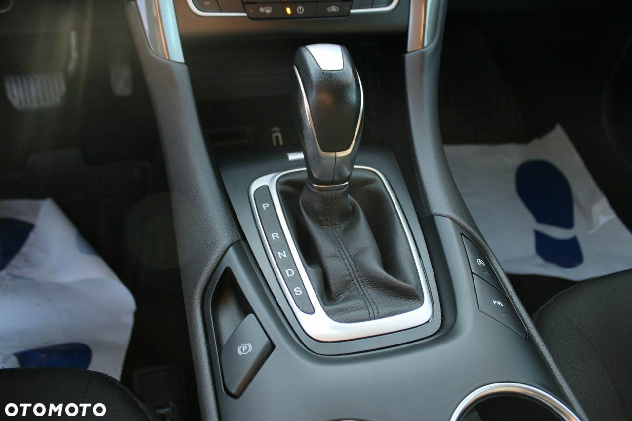 Ford Mondeo - 27