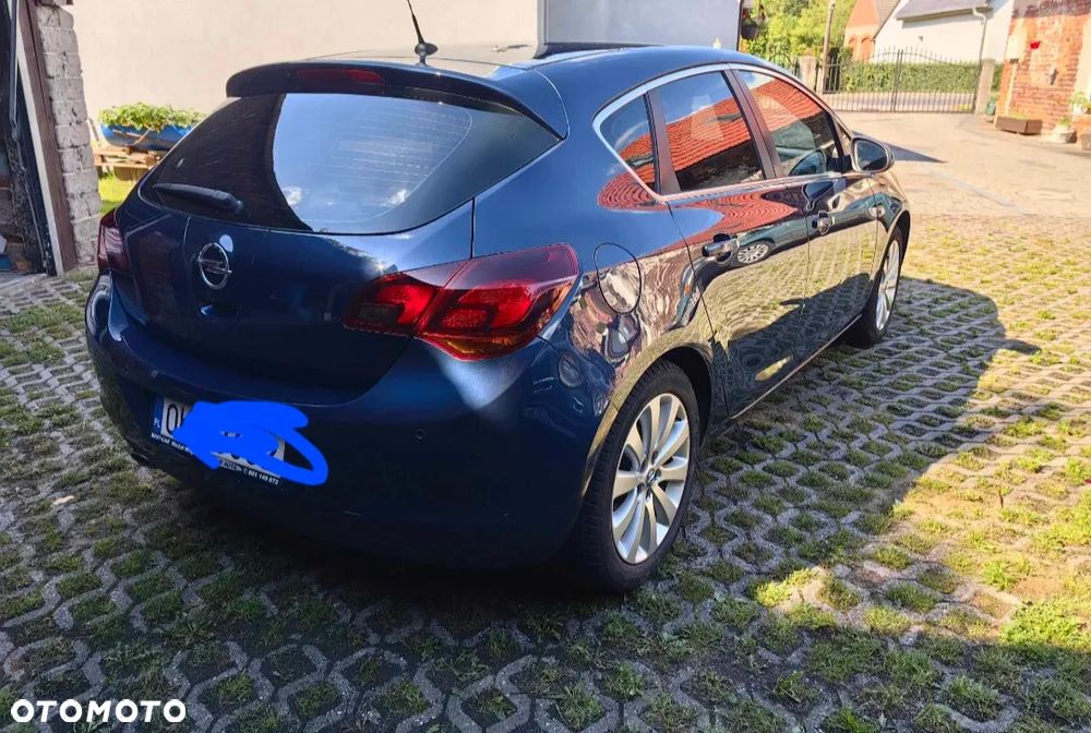 Opel Astra 1.4 T Cosmo - 3