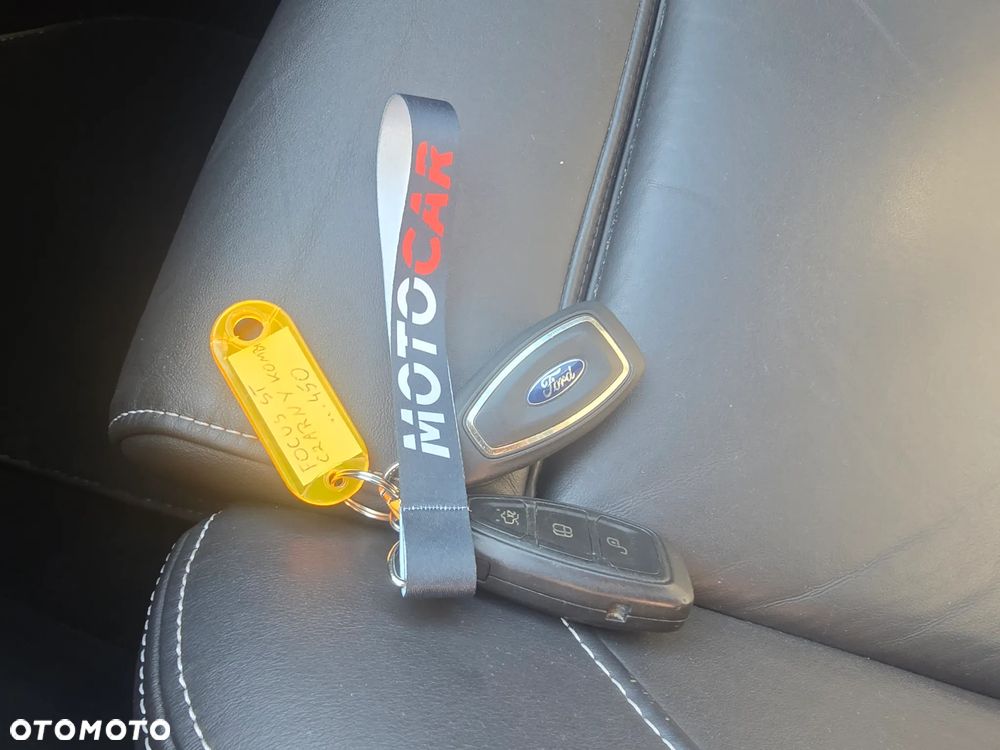 Ford Focus - 25