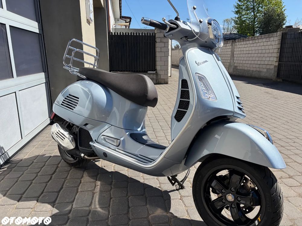 Vespa GTS - 8