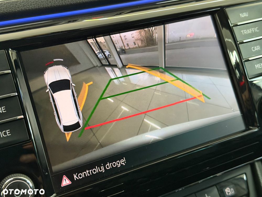 Skoda Superb 1.6 TDI DSG Active - 37