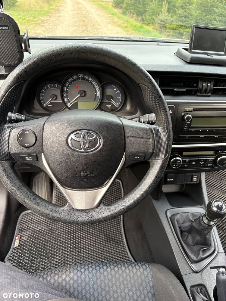 Toyota Auris 1.33 VVT-i Active - 12