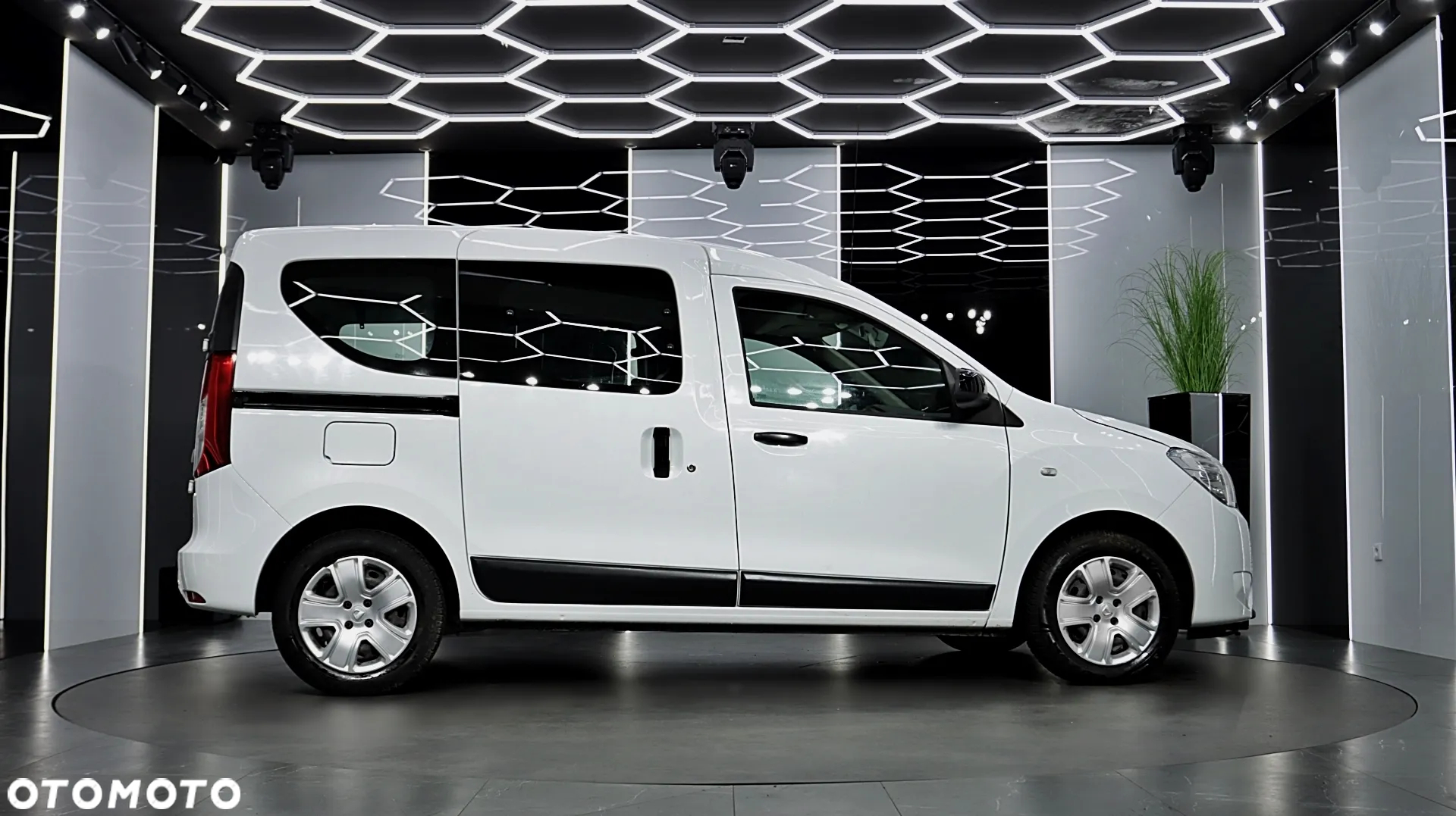 Dacia Dokker 1.5 Blue dCi Laureate - 10