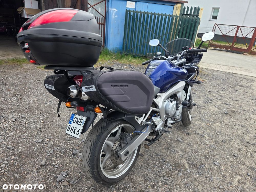 Yamaha FZS - 2