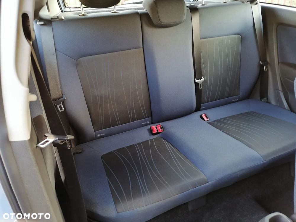 Opel Corsa 1.4 16V Cosmo - 8