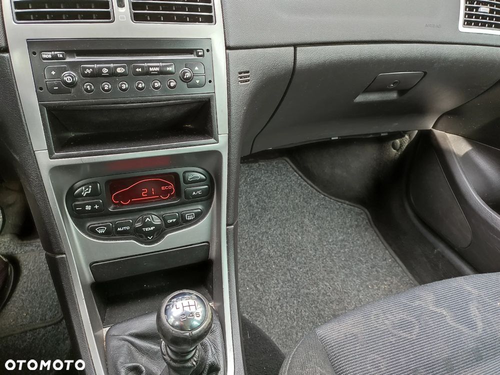 Peugeot 307 2.0 HDi Premium - 6