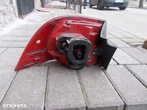 LAMPA LED PRAWA TYLNA PRAWY TYŁ W BŁOTNIK VW TOUAREG II 2 7P 7P6945208 - 6
