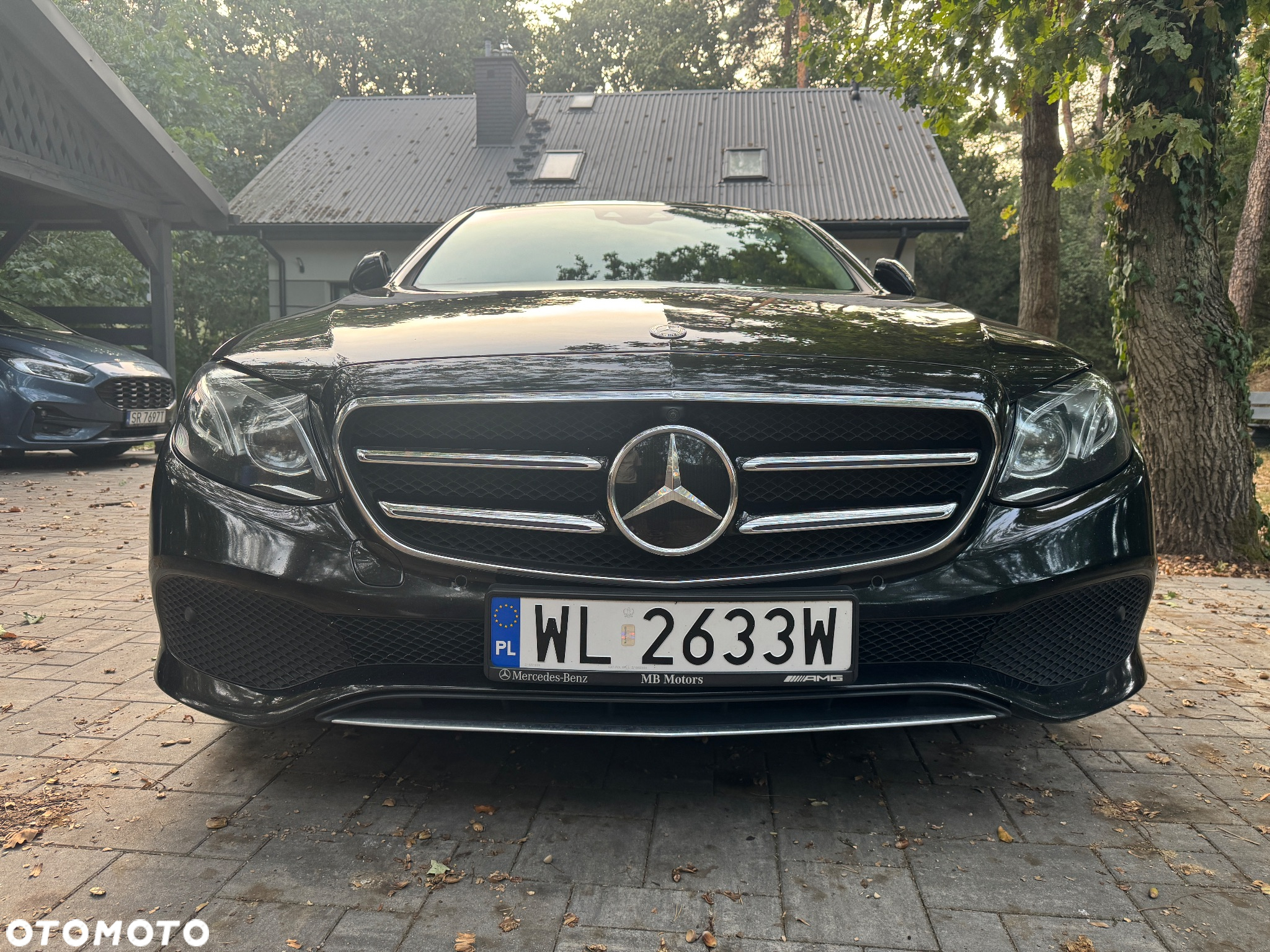 Mercedes-Benz Klasa E 400 d 4-Matic 9G-TRONIC - 2