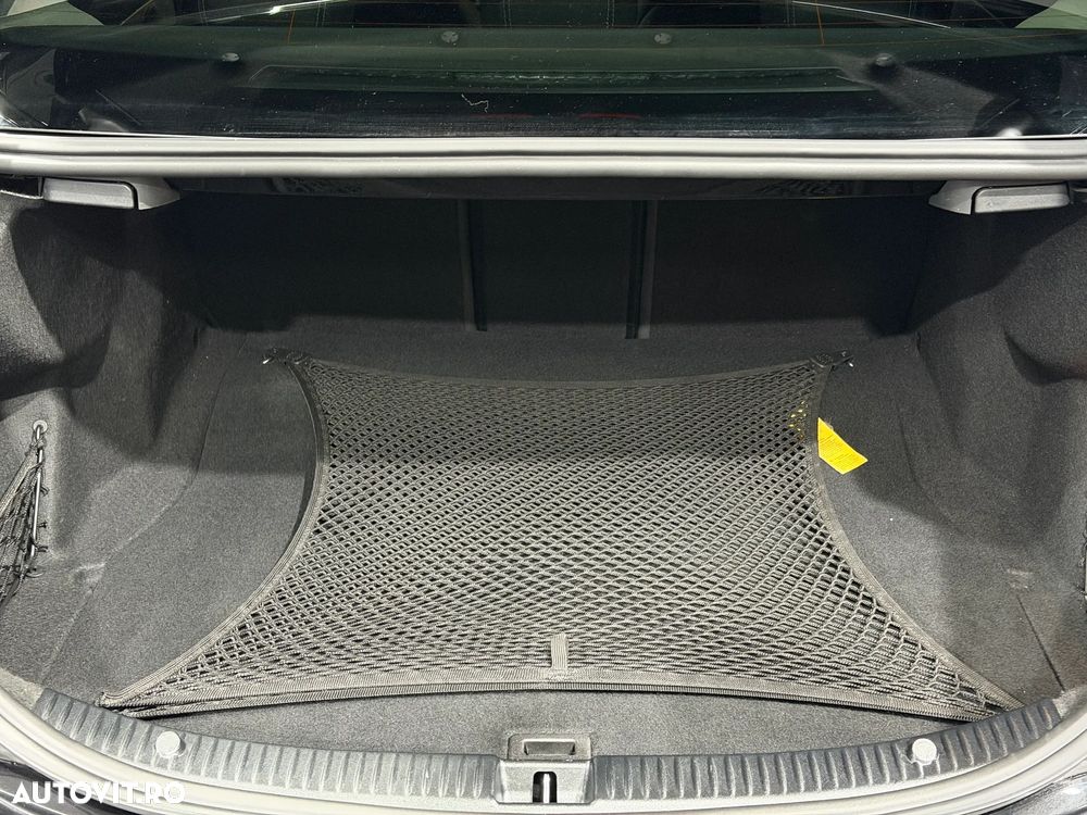 Mercedes-Benz C 180 d T 9G-TRONIC - 27
