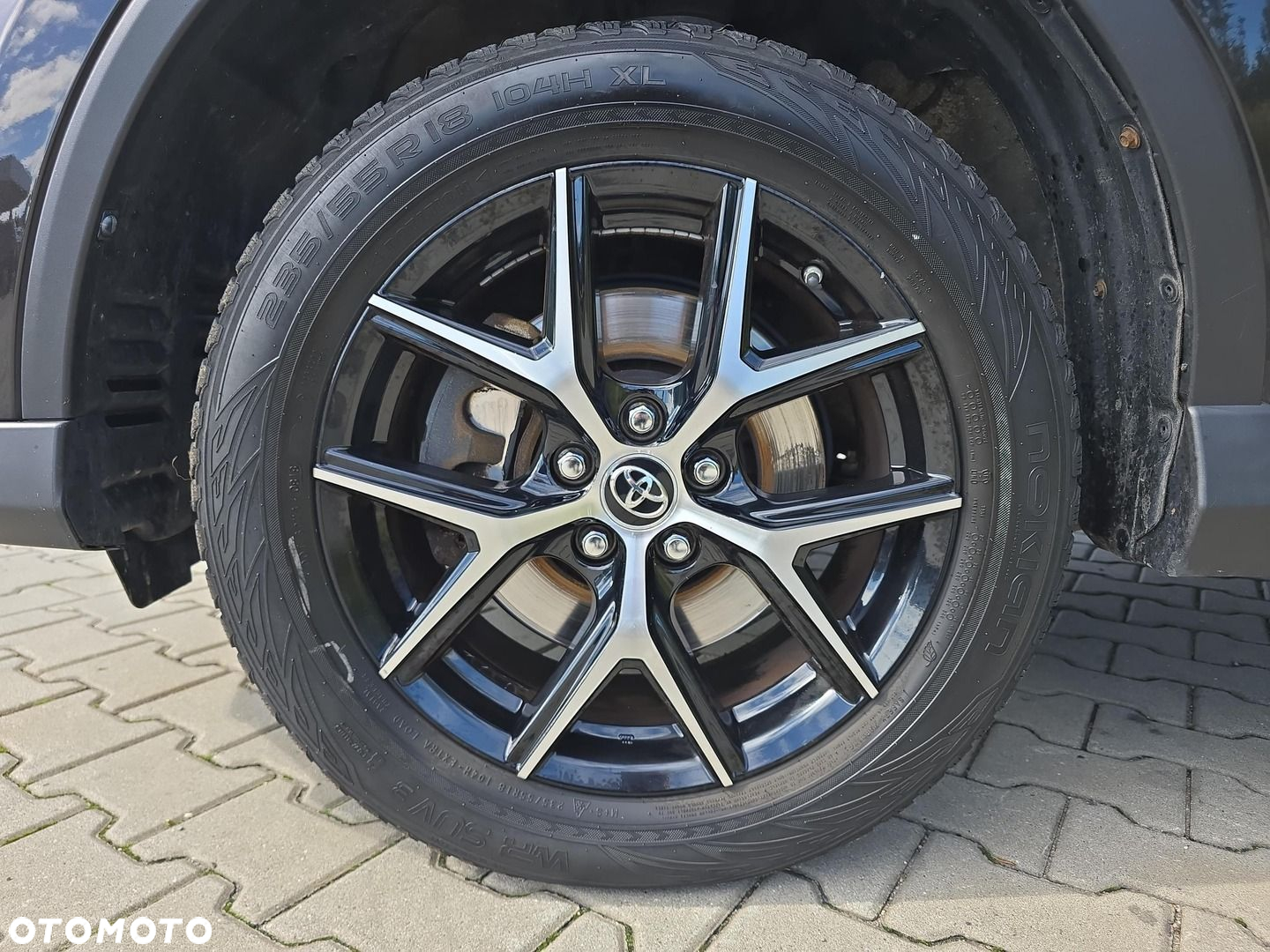 Toyota RAV4 Hybrid Premium 4x4 - 18