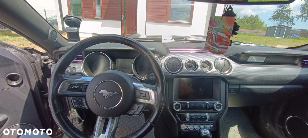 Ford Mustang 2.3 Eco Boost - 9
