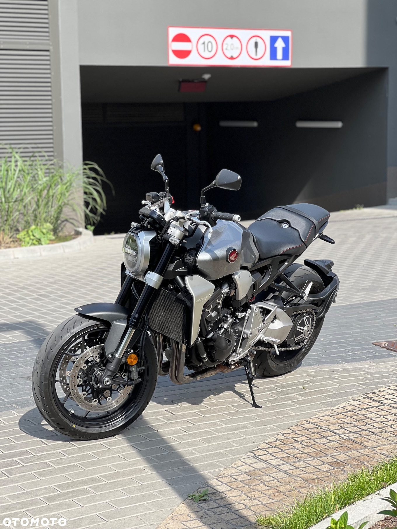 Honda CB - 9