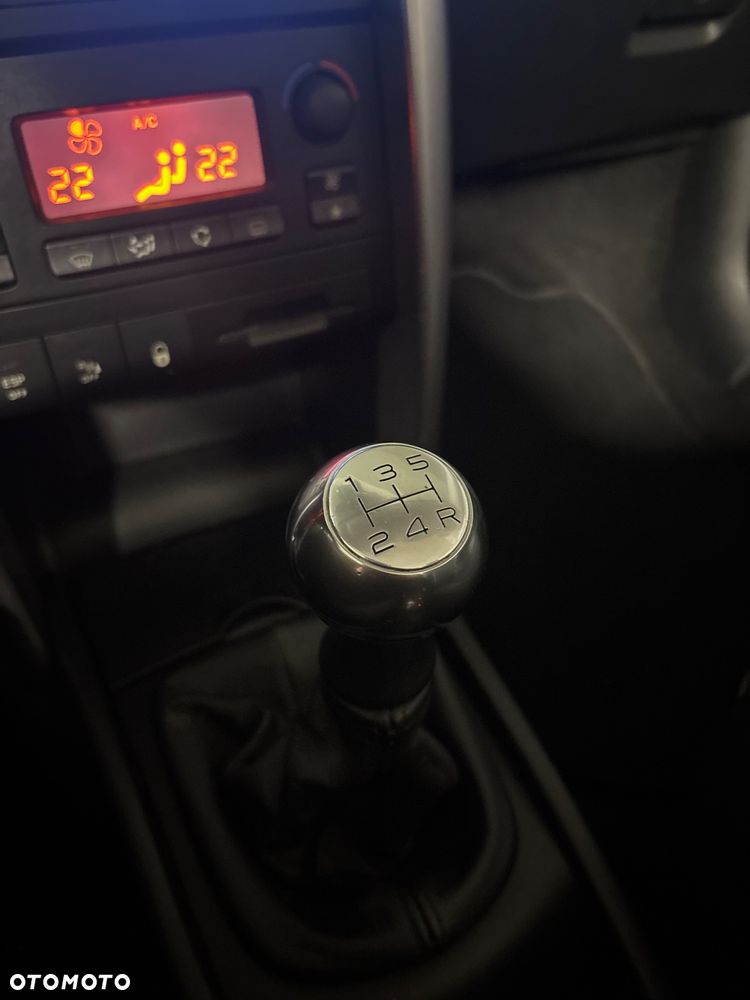 Peugeot 207 1.6 Turbo Platinum - 34
