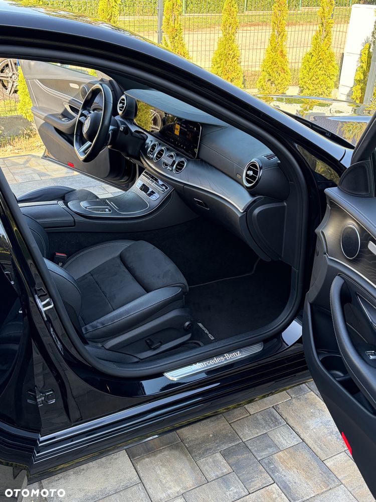 Mercedes-Benz Klasa E 220 d 4-Matic - 25
