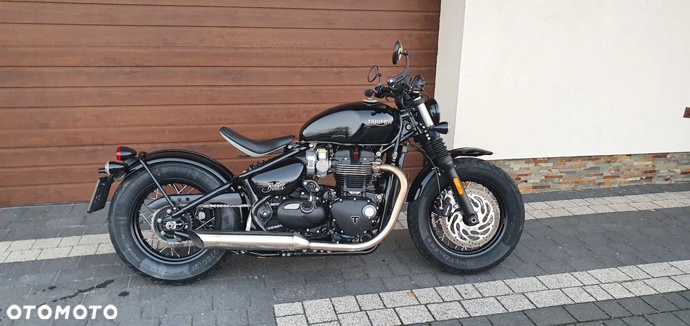 Triumph Bonneville Bobber - 5