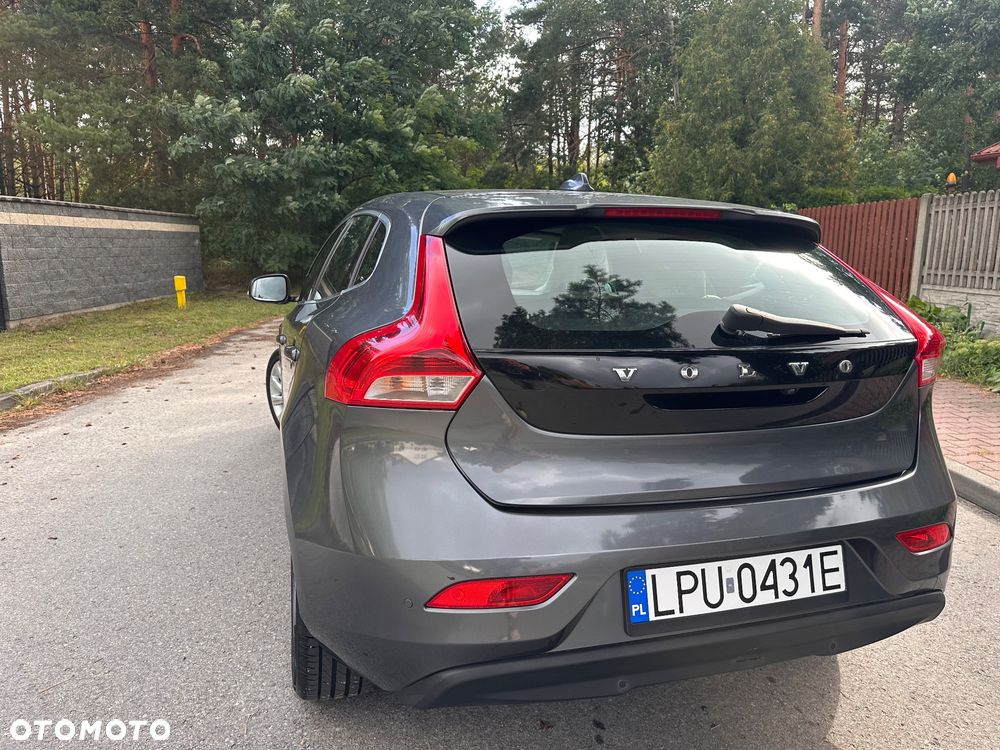 Volvo V40 D2 Summum - 10