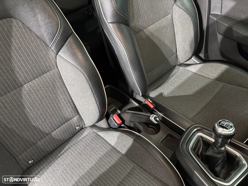 Renault Clio - 17