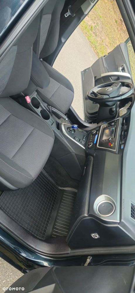 Toyota Auris 1.8 HSD Luna - 14