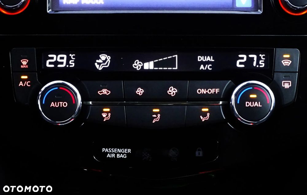 Nissan Qashqai 1.2 DIG-T Tekna EU6 - 29