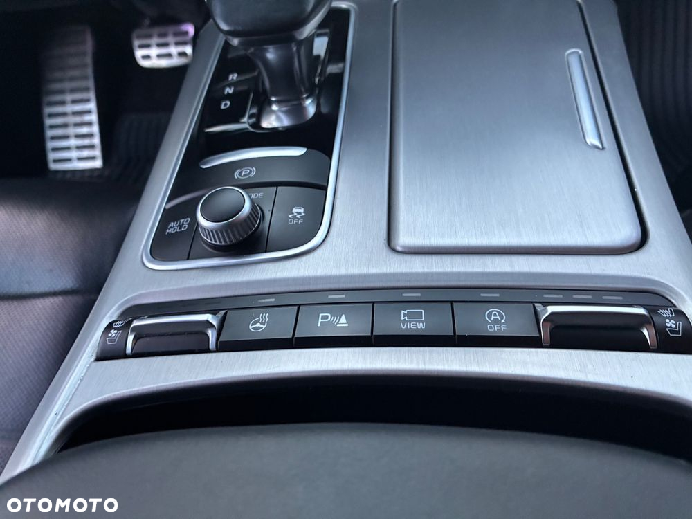 Kia Stinger 2.0 T-GDI GT Line - 22