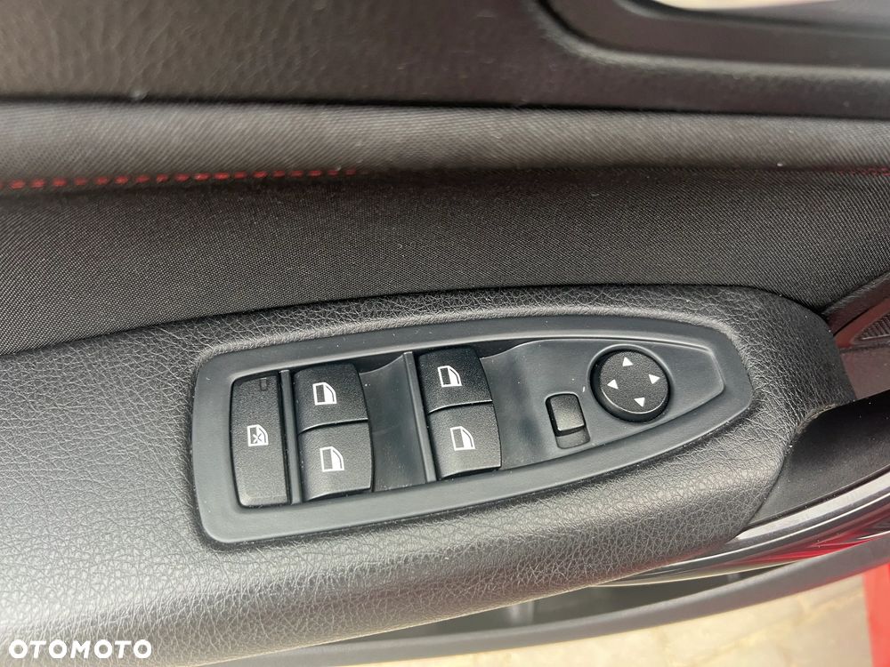 BMW Seria 1 116i Sport Line - 30