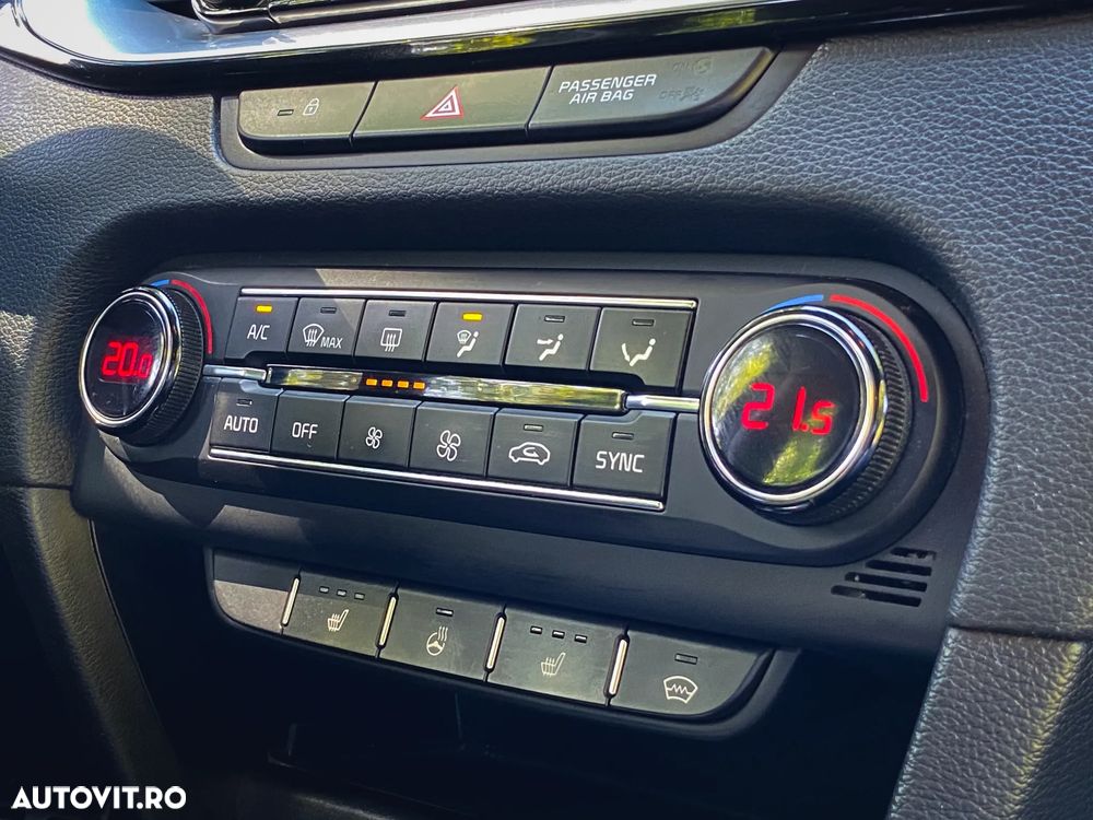 Kia XCeed 1.4 T-GDI 7DCT Style+ - 38