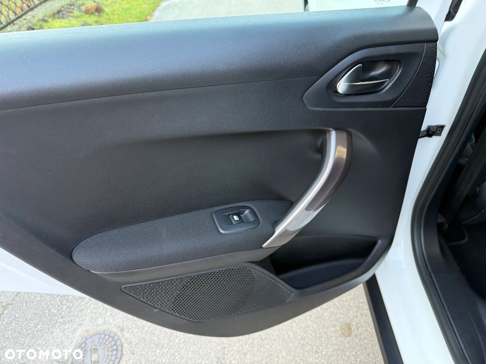 Peugeot 2008 1.2 Pure Tech Style EU6 - 28