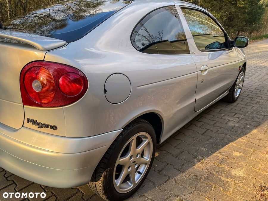 Renault Megane 1.6 - 26