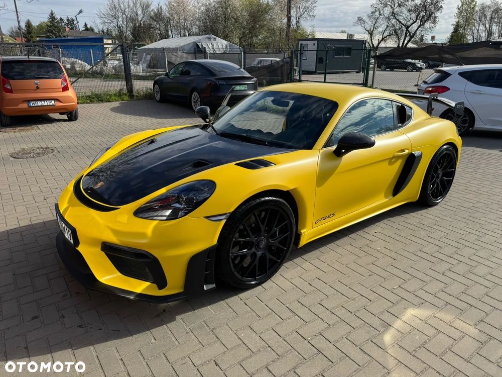 Porsche 718 Cayman - 1
