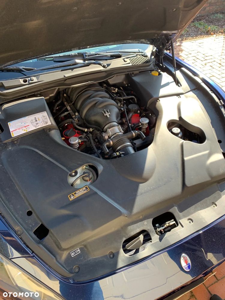 Maserati GranTurismo S - 8
