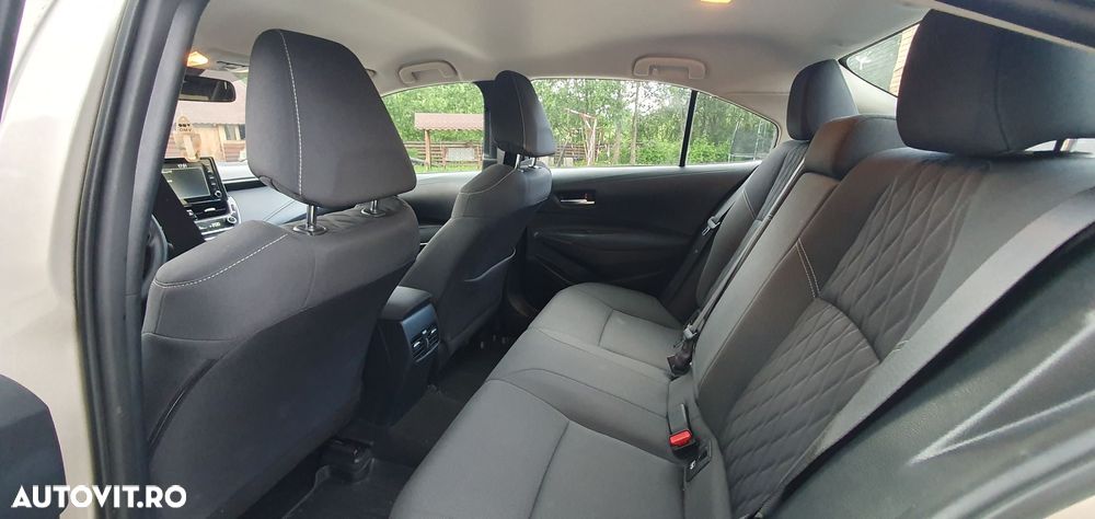 Toyota Corolla - 6