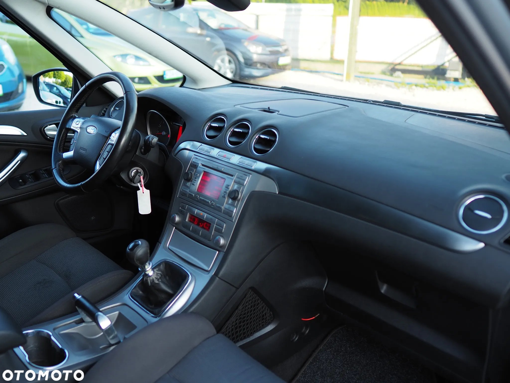 Ford S-Max 2.5 Titanium - 22