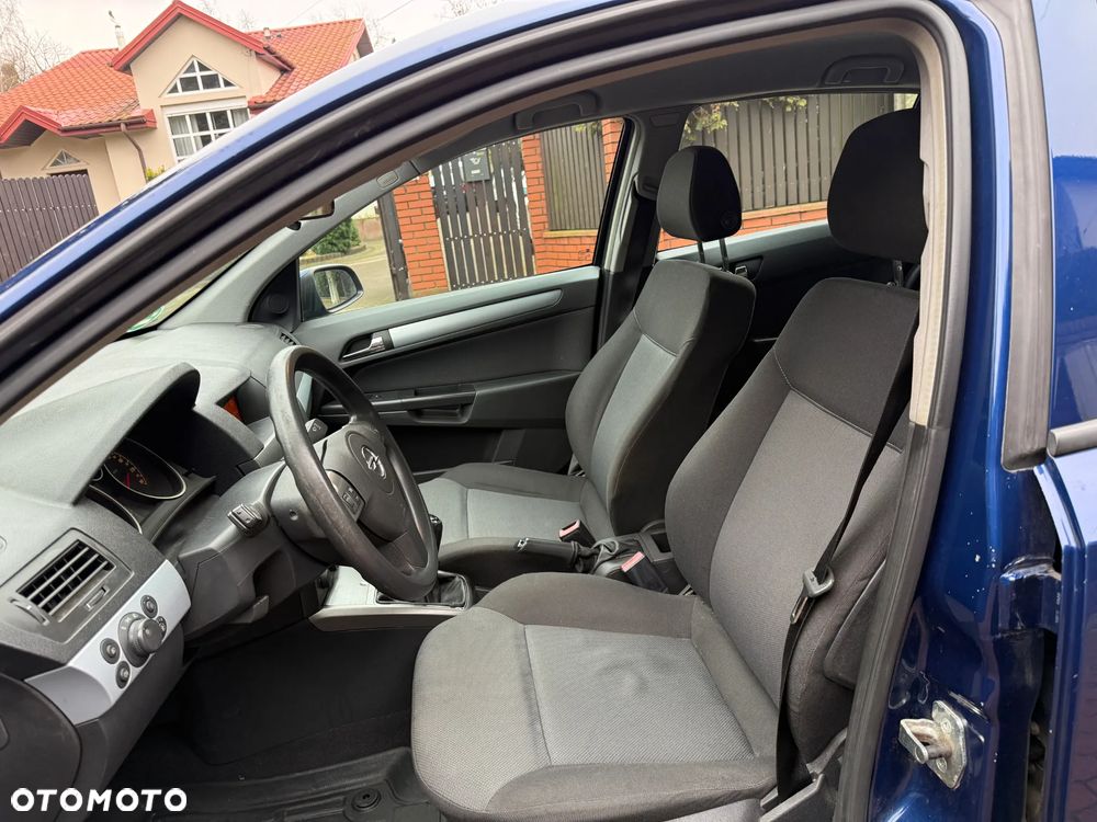 Opel Astra 1.6 - 13