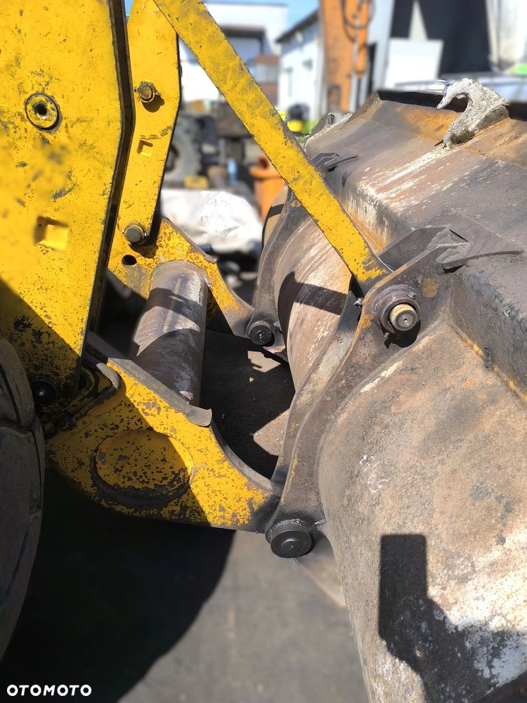 JCB 435 - 10