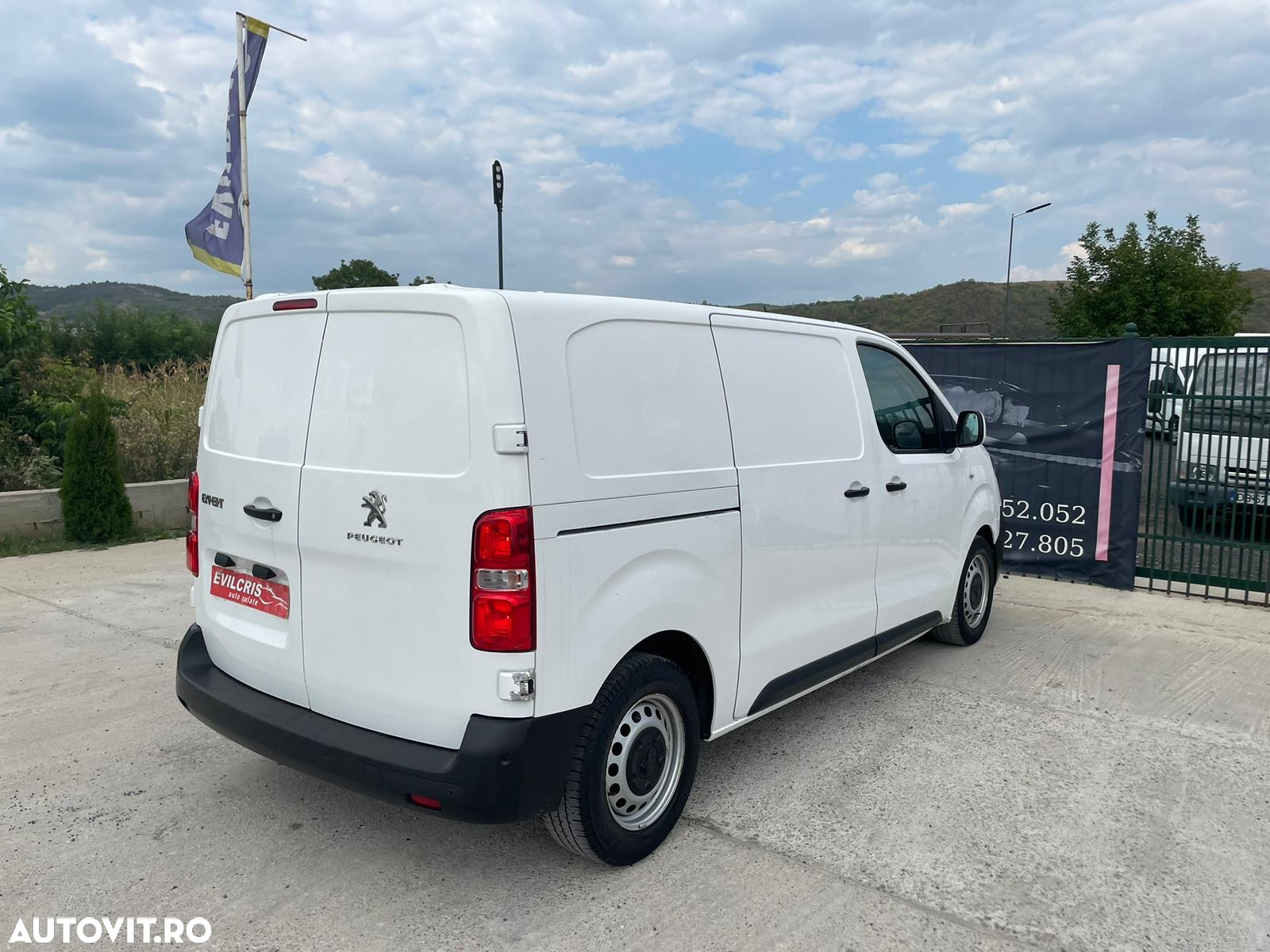 Peugeot Expert L2H1 - 10