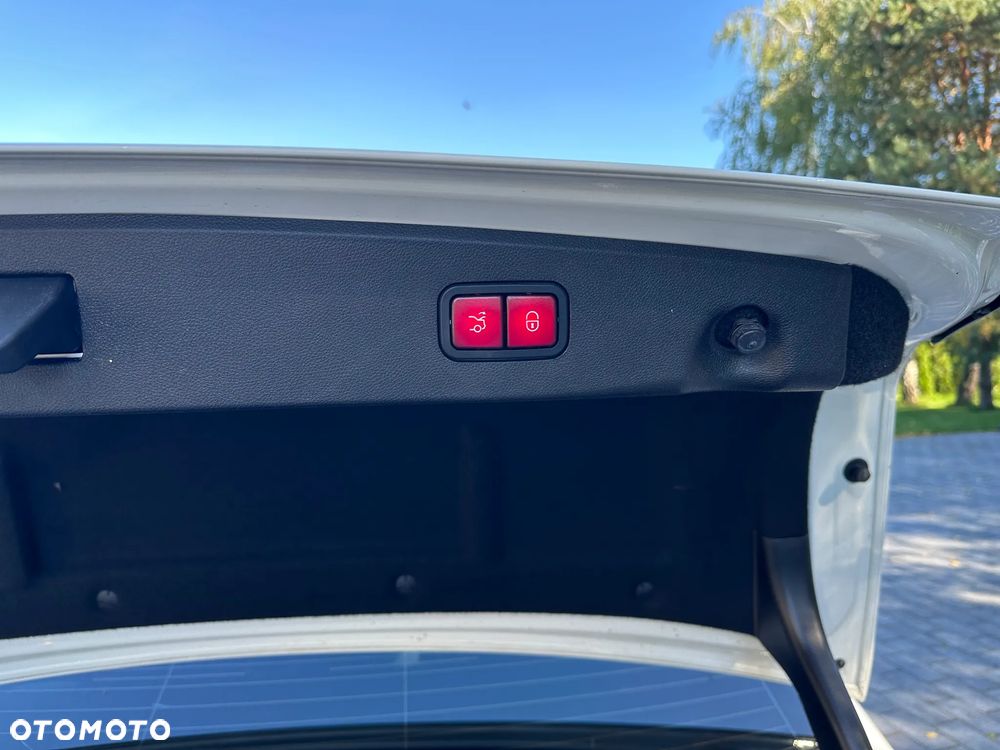 Mercedes-Benz Klasa E 350 4Matic 7G-TRONIC Avantgarde - 9