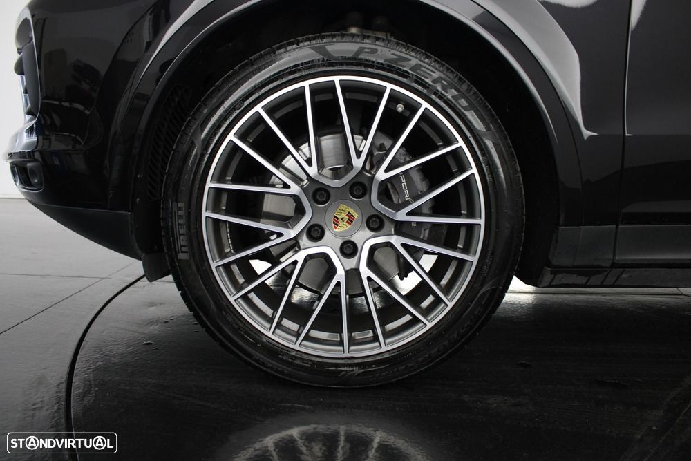 Porsche Cayenne E-Hybrid - 37