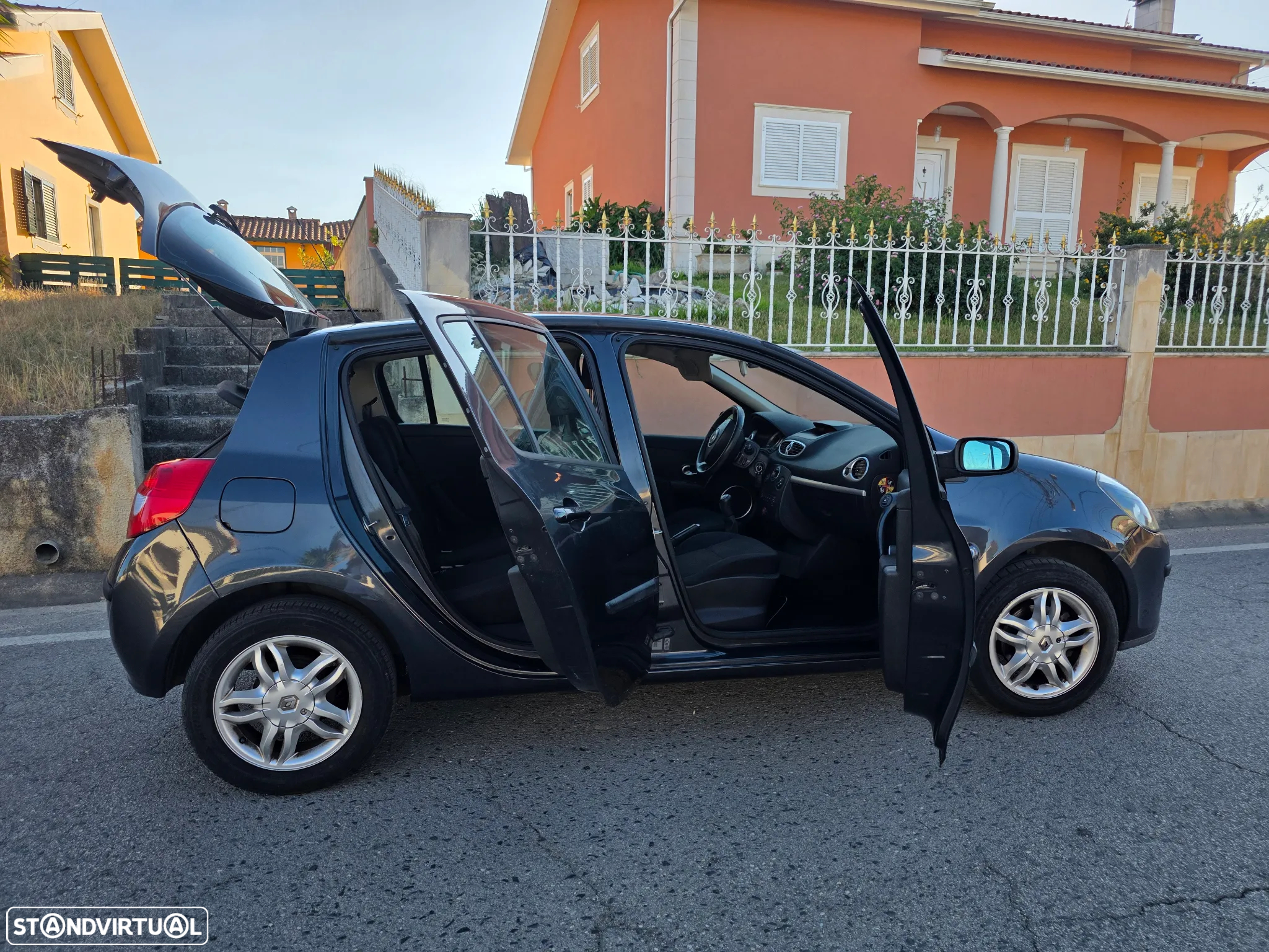 Renault Clio 1.2 16V Pack - 3