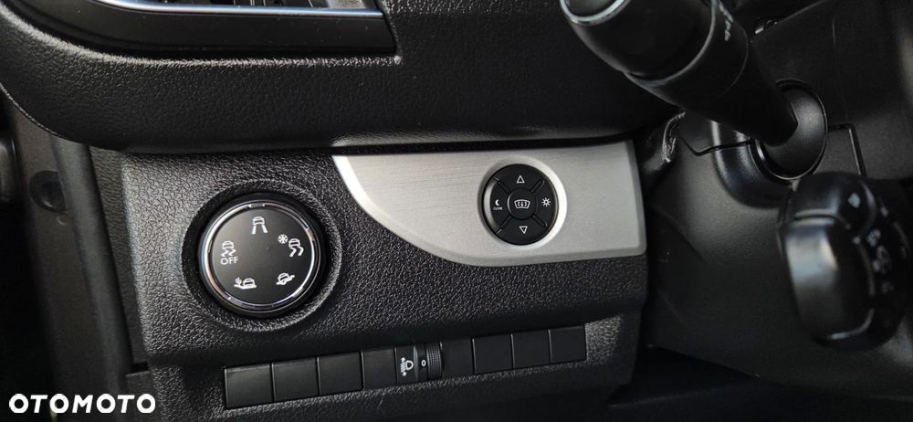 Peugeot Traveller L2 2.0 Business VIP - 23