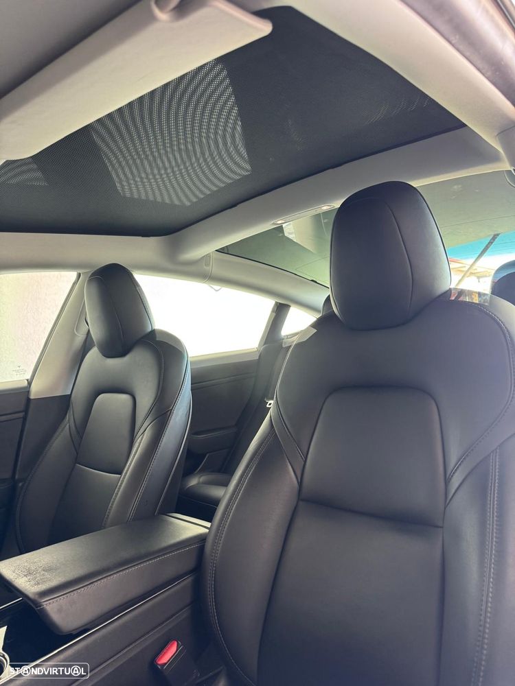 Tesla Model 3 - 17